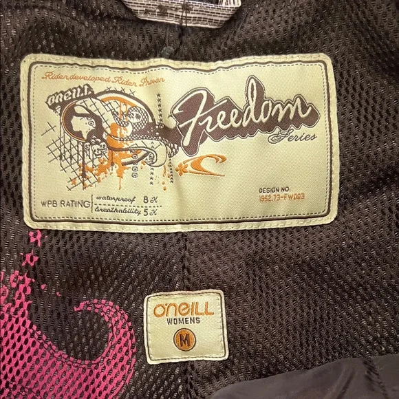 O'Neill Black and White Striped Women's Snowboarding Pants - Picture 2 of 5